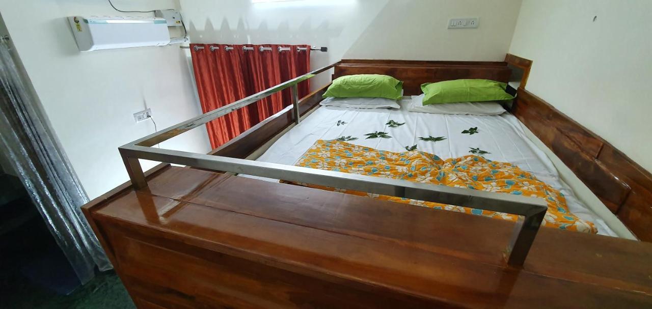 Shree Suites Kuttālam Zewnętrze zdjęcie